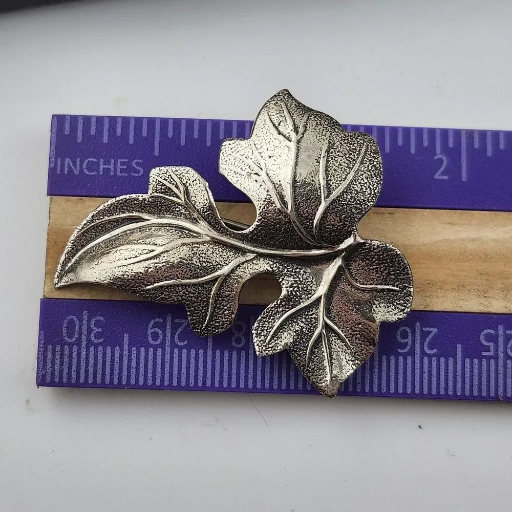 Vintage Sterling Leaf Brooch 925‎